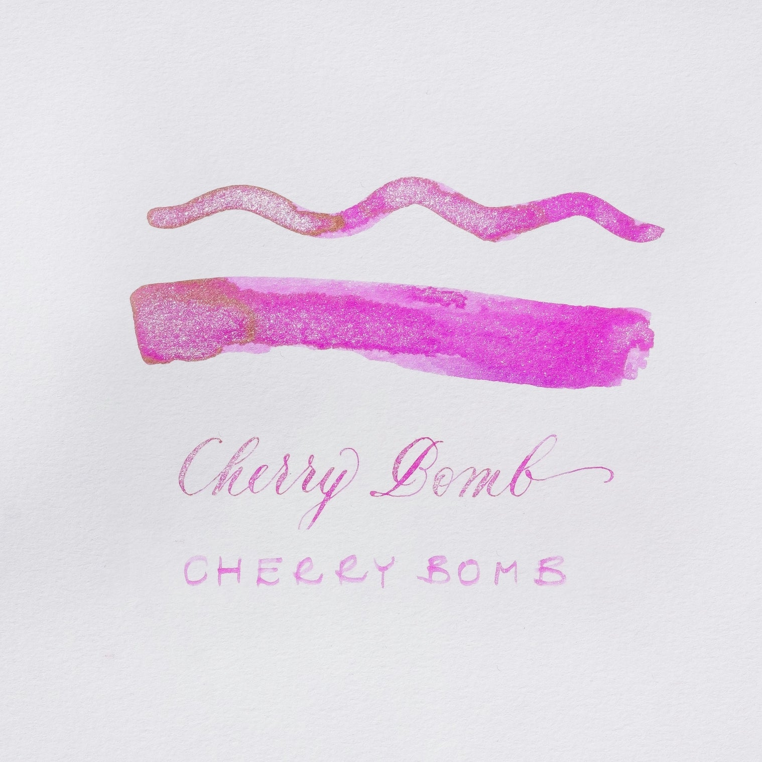 Tom's Studio Shimmer Ink - Cherry Bomb -No 71