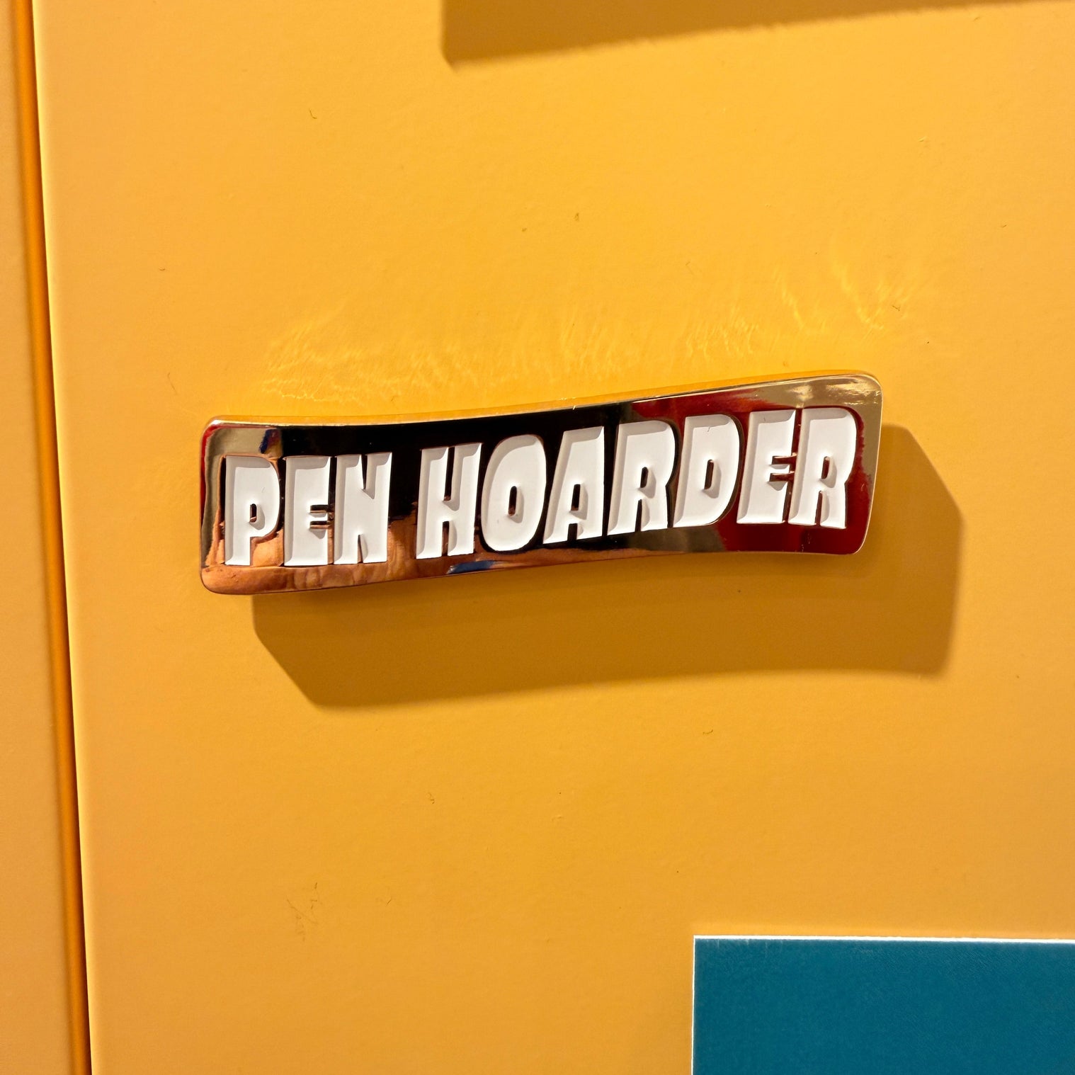 Pen Hoarder Gold Magnet