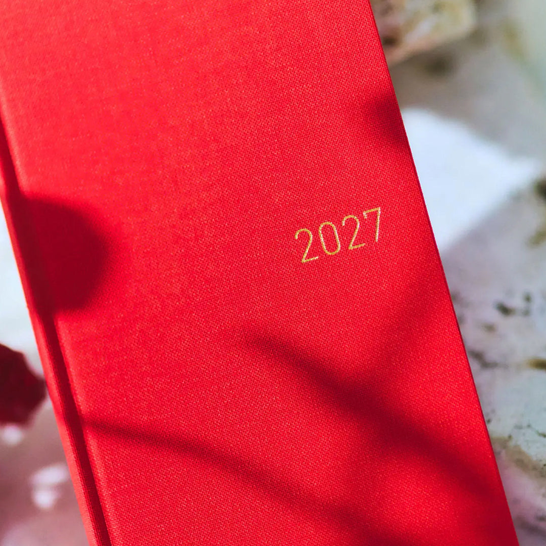 Hobonichi Techo 2027 Weeks Colors: Poppy Red
