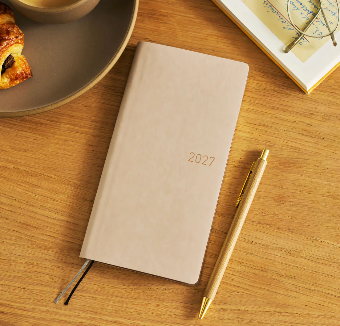 Hobonichi Techo 2027 Weeks Smooth: Café au Lait