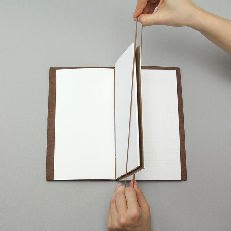 TRAVELER'S Notebook Connecting Rubber Band 021 Regular Size